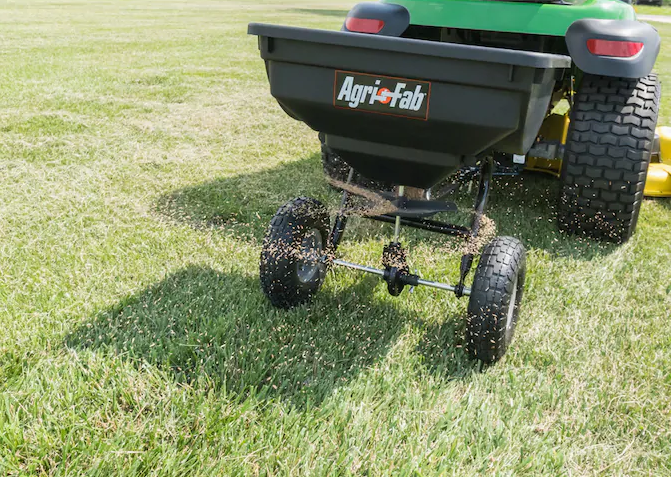 Large Pull Behind Manure Compost Fertilizer Spreader 85 lbs